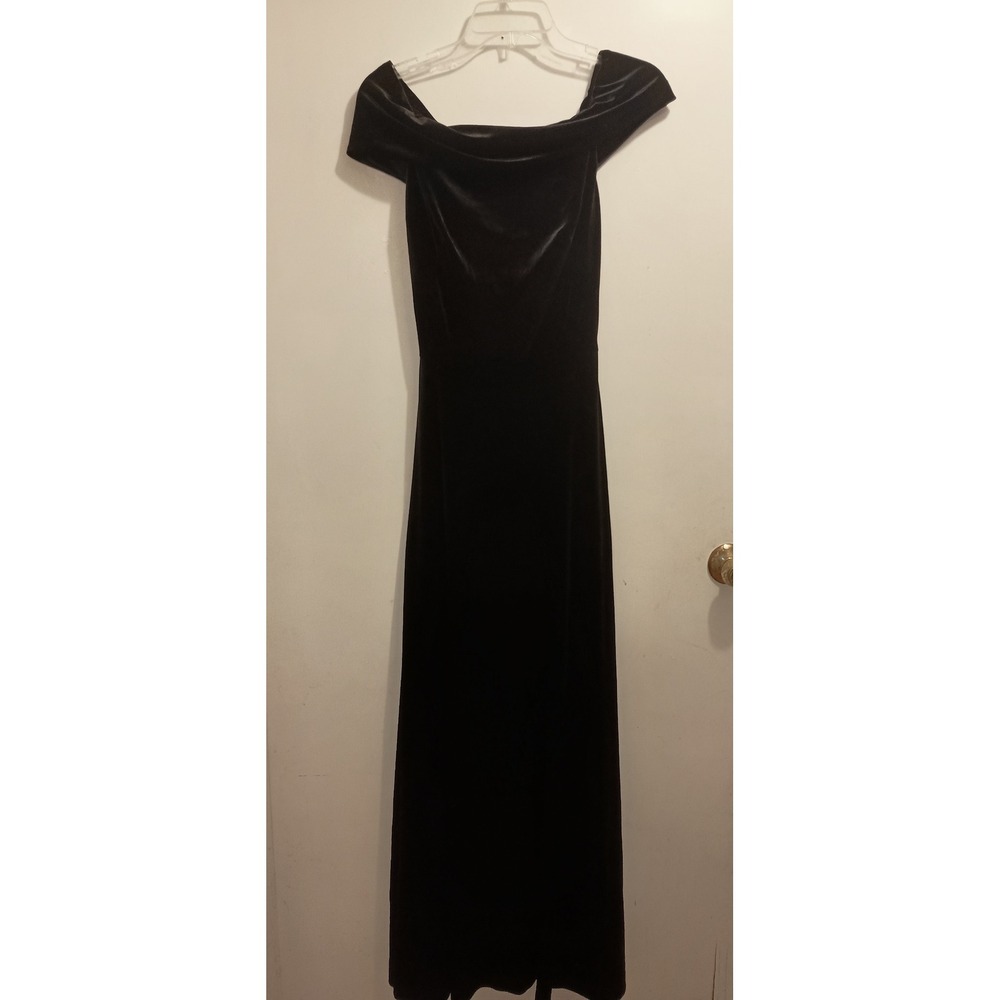 Revelry Black Velvet Off The Shoulder Maxi Dress Formal Gown Size 2